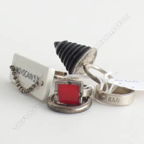 (R) 5 CONTEMPORARY SILVER RINGS BY JEWELLER KIM BRICE ONE WITH DIAMOND