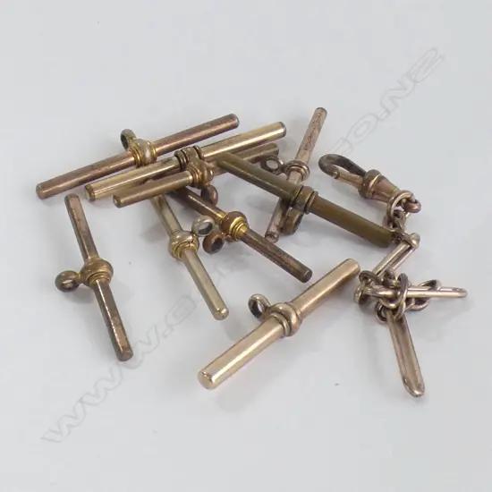 9 X ANTIQUE GOLD PLATE T-BAR FOB CHAIN FITTINGS & SHORT CHAIN W CLIP