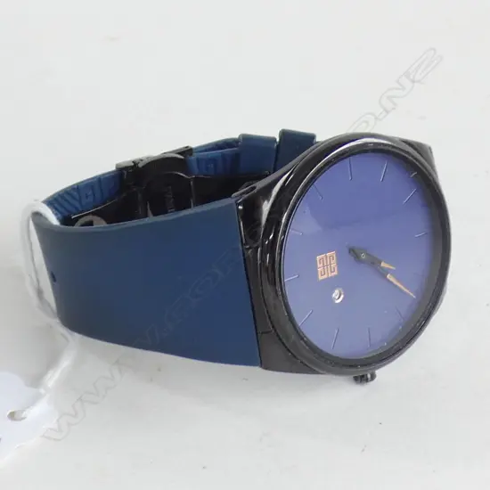 (G) AUTHENTIC GIVENCHY WATCH (working)