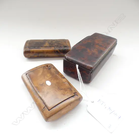 3 TREEN SNUFF BOXES L.100mm