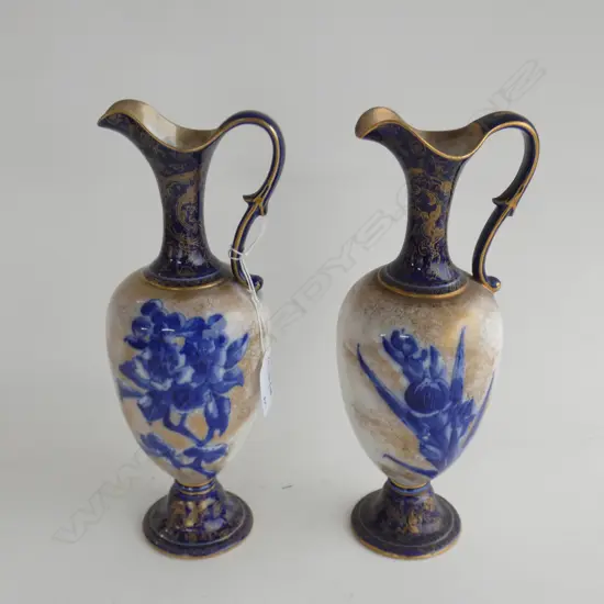 PR DOULTON BURSLEM BLUE IRIS VASES H.270mm