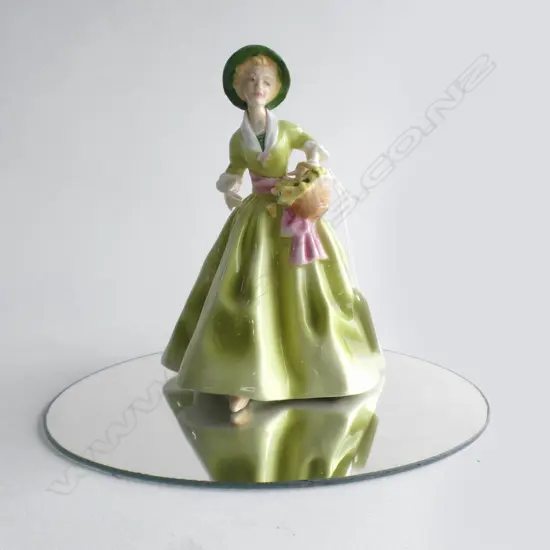 ROYAL WORCESTER FIGURINE 'SPRING MORN' H 175MM INC. GLASS MIRROR STAND DIA 220MM