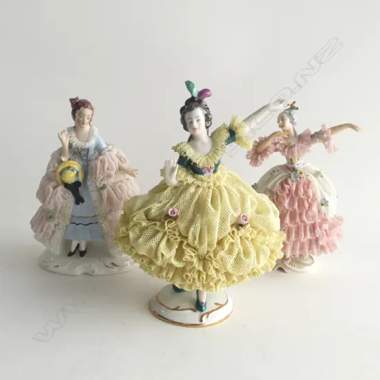 3 DRESDEN FIGURINES H.160mm SOME FAULTS