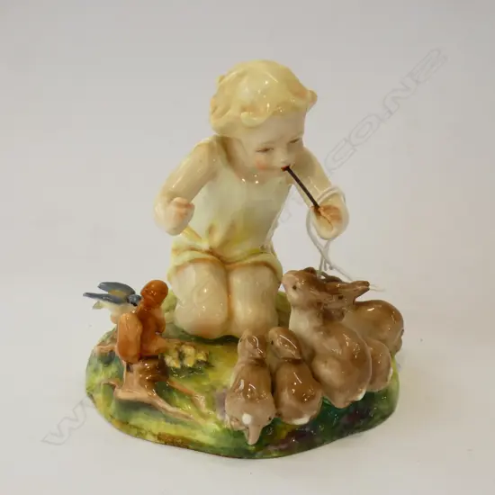 ROYAL WORCESTRER FIGURE W/ RABBITS "WOOLAND DANCE" 120MM