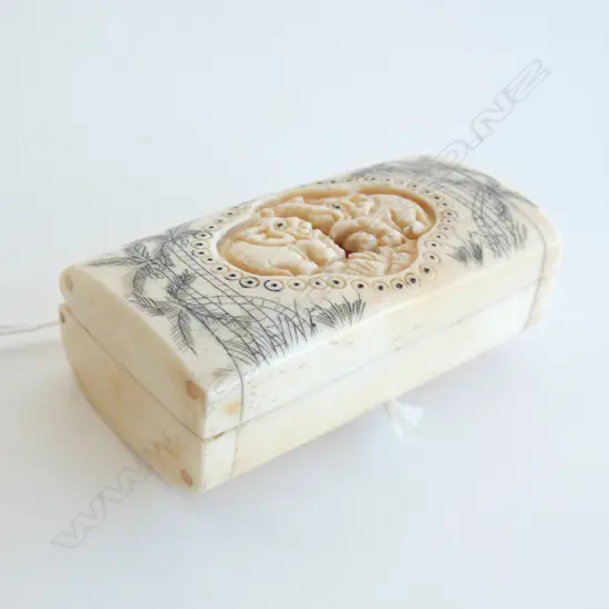 BONE CARVED SNUFF  BOX WITH ELEPHANTS L 70 MM