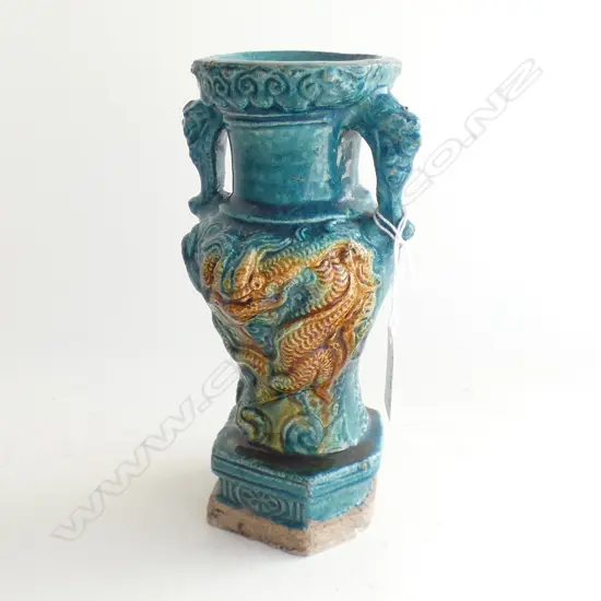 CHINESE MING FAHUA TYPE VASE, GLAZE FRITS. H.200mm