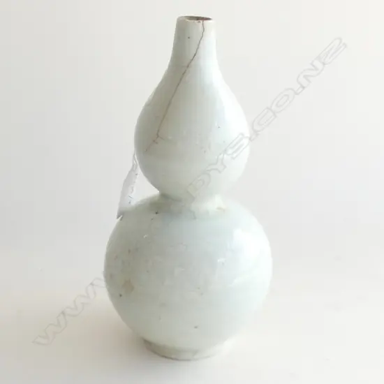 OLD CHINESE QINGBAI GOURD VASE cracks to neck