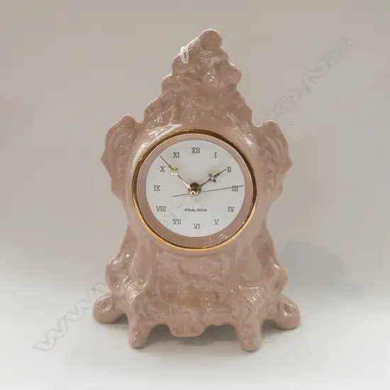 ANTIQUE STYLE CERAMIC BOURBON BOTTLE CLOCK H.290mm