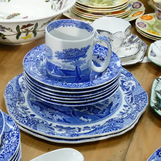 9 PCES SPODES ITALIAN; 6 CEREAL BOWLS, 2 CAKE PLATES, MUG 