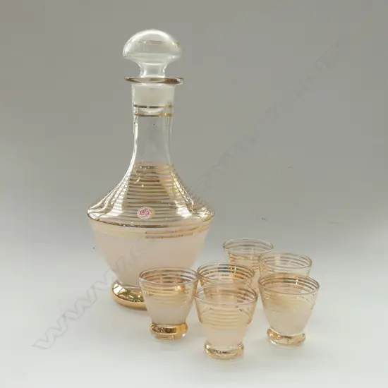 VINTAGE GOLD & FROSTED GLASS DECANTER W STOPPER (H220MM) & 6 SHOT GLASSES 