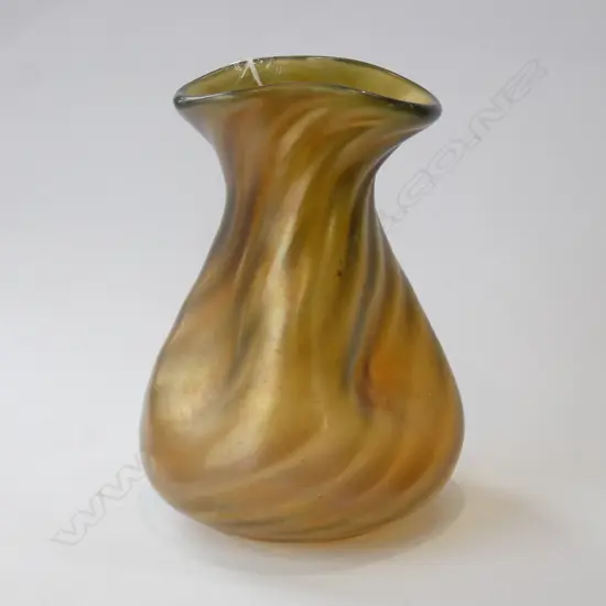 LEOTZ ? VASE TAPERED 3 DIMPLES IRREDESCENT H.170mm