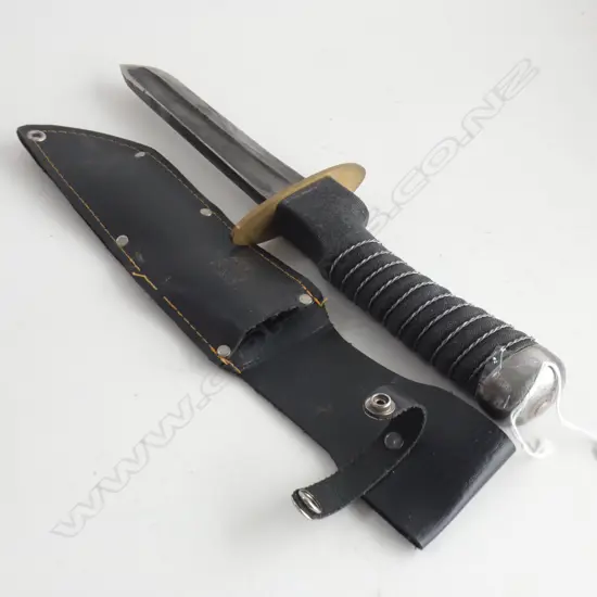 VINTAGE SWORD w. BLADE CUT DOWN, SHARKSKIN HANDLE IN LEATHER CASE L.315mm