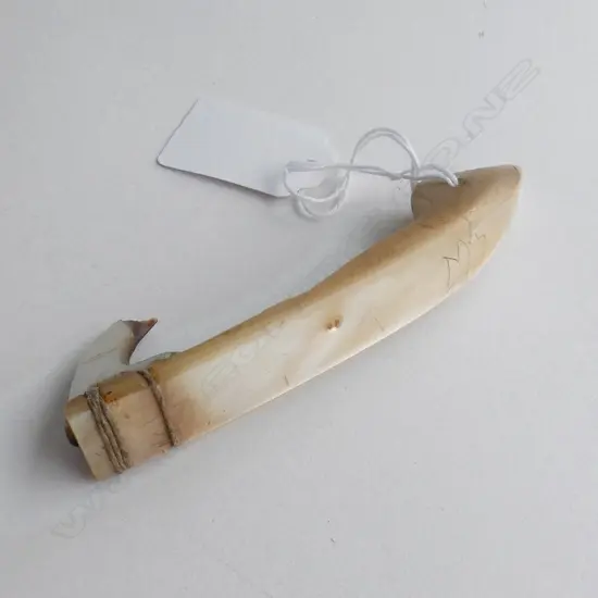 OLD SOLOMON ISLANDS FISH HOOK MOP & HORN BARB A.F. L.105mm