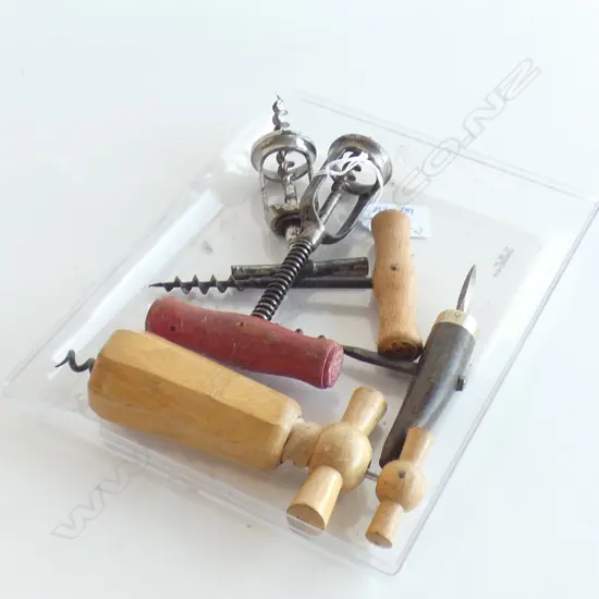 5 ANTQUE & VINTAGE CORKSCREWS/SPRING LOADED/HORN ETC