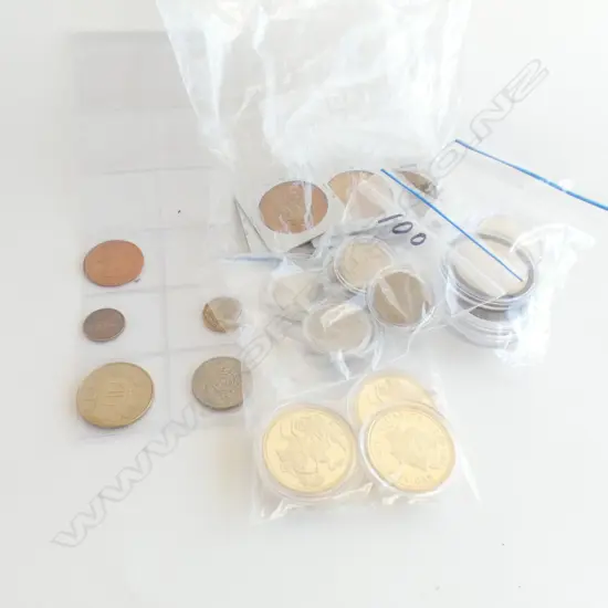 ASST COINS. UK UNC CROWNS + 4X UNC GILDED LGE +200 50P. 1972 INT CONVENTION NUMISMATICS ANTARCTICA ETC 