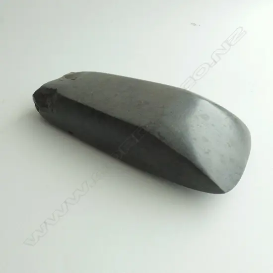 Y21418 LARGE TOKI (STONE ADZE) L.162mm