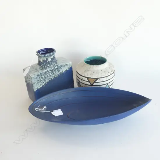 2 MID CENTURY WEST GERMAN VASES & LONG BLUE DISH (L400MM)