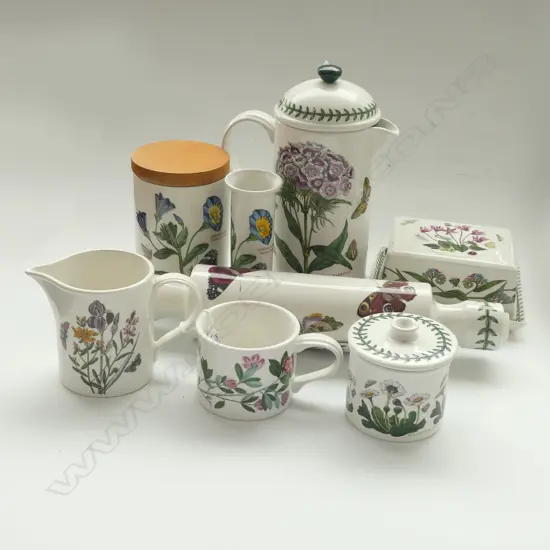 8 PCES ASST. PORTMEIRION; ROLLING PIN L.350mm, COFFEE PLUNGER, ETC