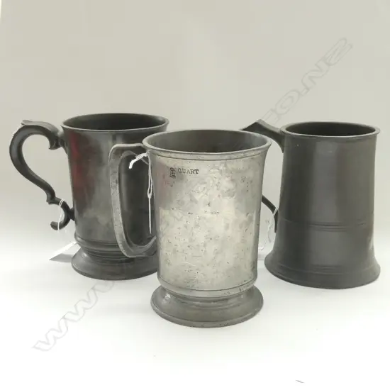 3 GEORGIAN / VICTORIAN PEWTER QUART MUGS