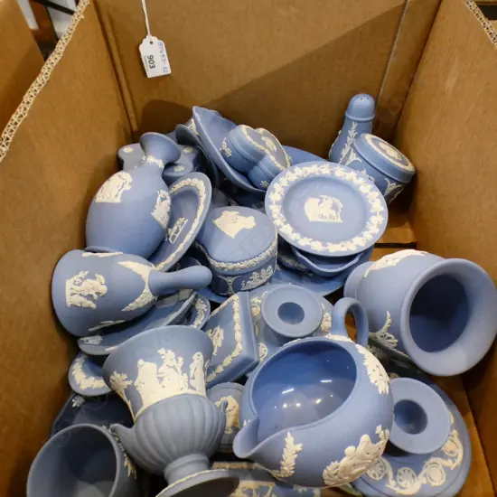 GOOD BOX LOT ASST WEDGWOOD JASPERWARE; PLATES / CANDLE HOLDERS/ TRINKET DISHES / VASESETC..