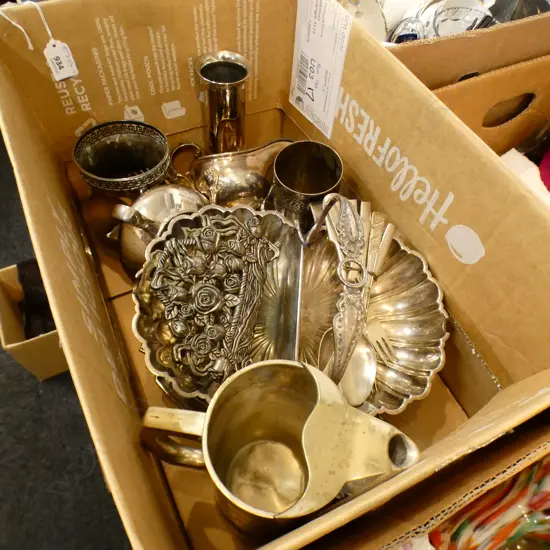 LG BOX LOT ASST SILVER PLATE INCL DISHES, JUGS, SERVIETTE HOLDER ETC..