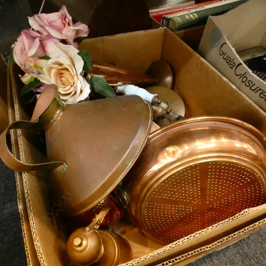 BOX LOT ASST. COPPER ITEMS