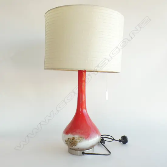 RED ART GLASS LAMP WHITE SHADE H.580mm