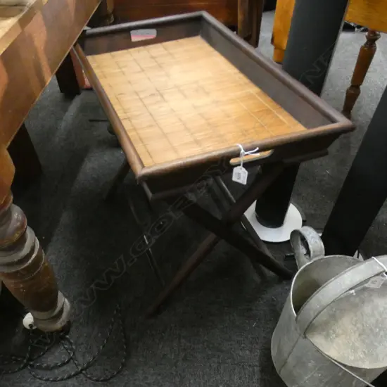 WOODEN TRAY TABLE 650x390x520mm