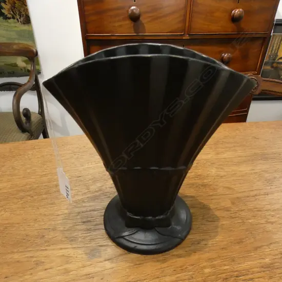 BLACK CROWN LYNN FAN VASE