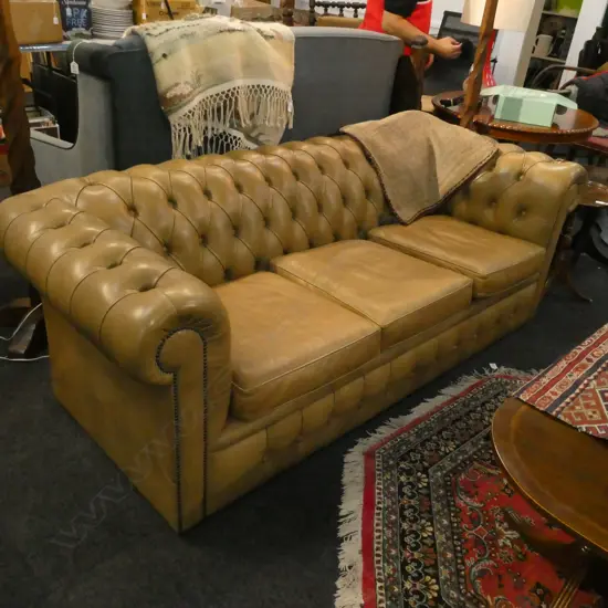 TAN LEATHER FULLY BUTTONED CHESTERFIELD COUCH 3 SEATER W.2000mm