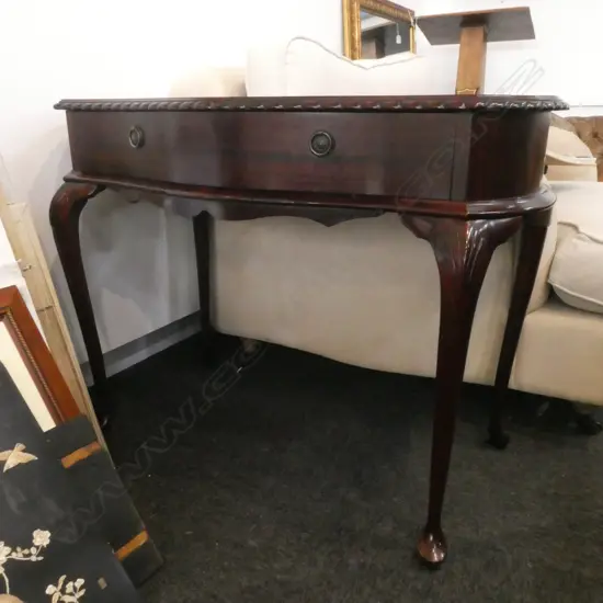 1960s MAHOGANY QUEEN ANNE HALL TABLE ROPE EDGE W.940mm