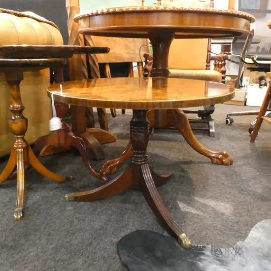 SMALL REGENCY STYLE SIDE TABLE 600mm dia A/F