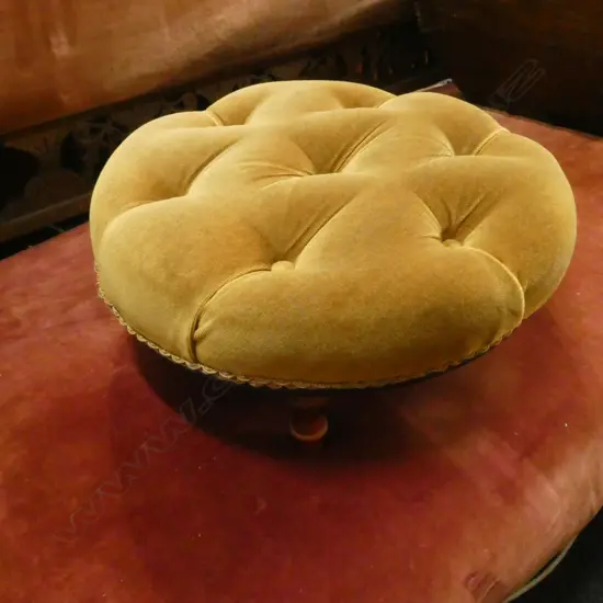 VELVET UPHOLSTERED FOOT STOOL 410mm dia