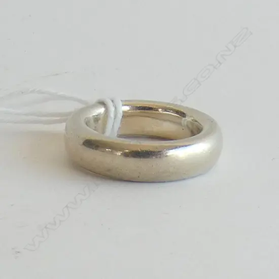 HEAVY SILVER RING 11gm