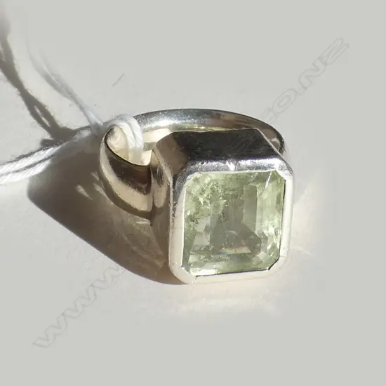 SILVER AND PERIDOT RING