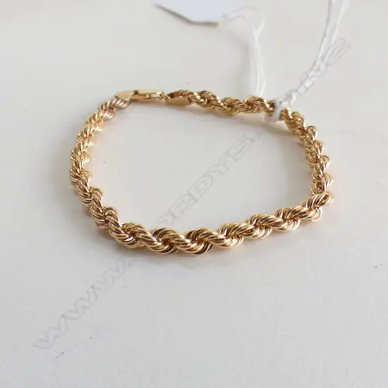 9CT GOLD BRACELET 3.3 GRAMS