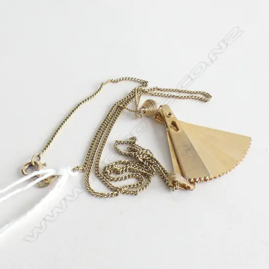 VINTAGE GERMAN GOLD FILLED FAN PENDANT & CHAIN 