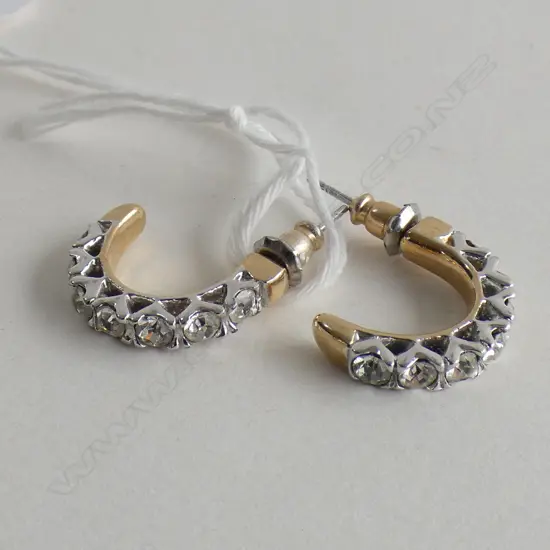 PR GOLD TONE HALF HOOP EARRINGS WITH CLEAR STONES