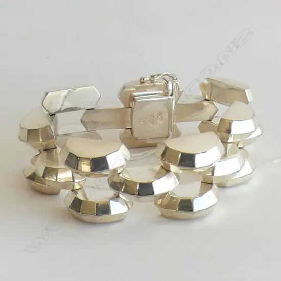 925 SILVER STYLISH SILVER WIDE LINK BRACELET