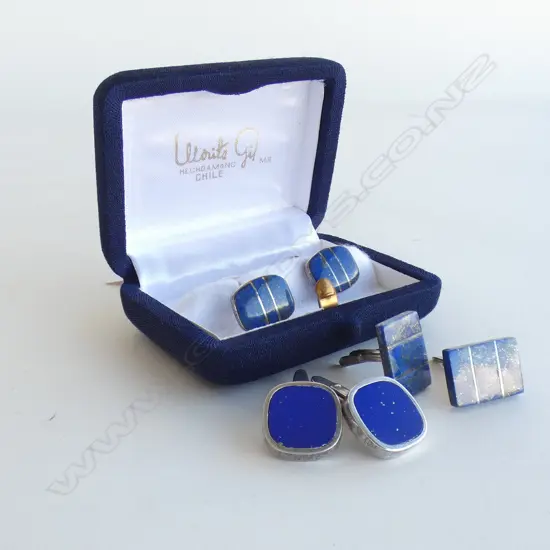 3 PRS SILVER & LAPIZ CUFFLINKS
