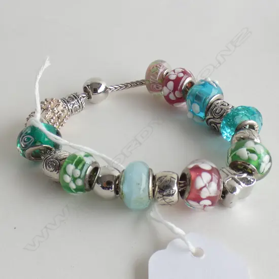 PANDORA STYLE BRACELET WITH GLASS BEADS & SILVER SPACERS 