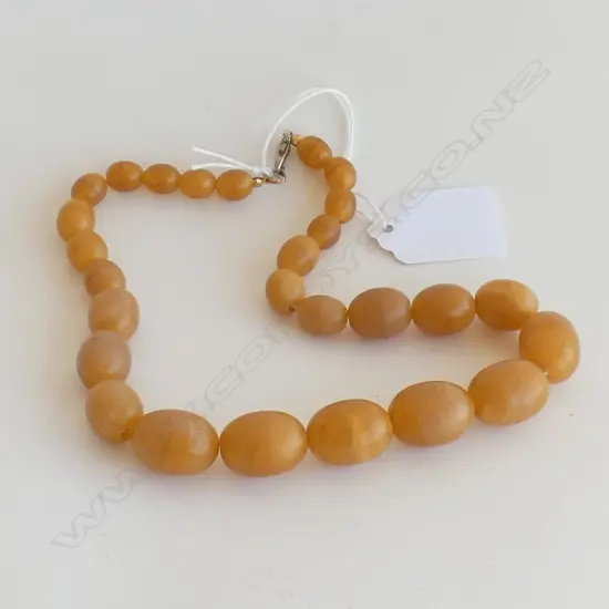 FAUX AMBER BEAD NECKLACE