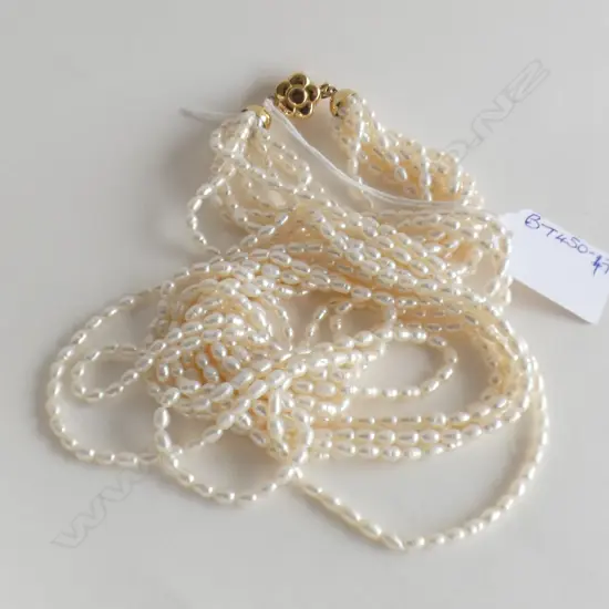 MULTI STRAND FRESH WATER PEARL NECKLACE w. 18CT GOLD CLASP