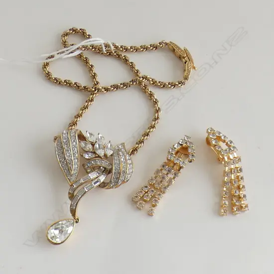 3 PC SET; GOLD TONE & DIAMANTE DROP EARRINGS WITH STUNNING PENDANT & CHAIN