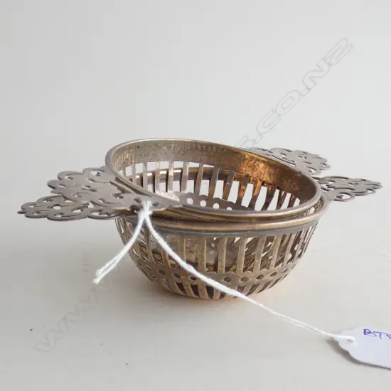 PR STG SILVER BON BON DISHES LONDON 1900 95 GRAMS