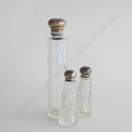 3 STG TOPPED CRYSTAL BOTTLES H.165mm