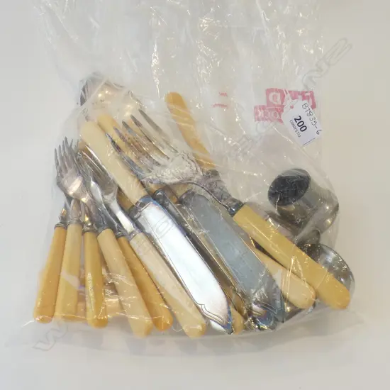 FISH CUTLERY - 10 KNIVES & FORKS + SERVERS & EPNS 3 PCS CRUET SET