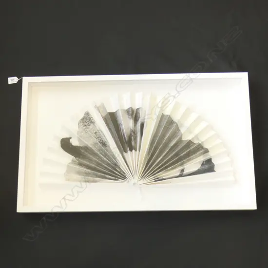 CASED FAN ARTWORK 425x735mm