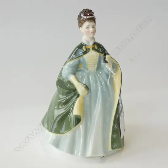 ROYAL DOULTON FIGURINE 'PREMIERE' HN2343 H200MM