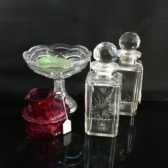 6 PCS VINTAGE GLASS INCL CRANBERRY GLASS JUG & BOWL, 2 CUT GLASS DECANTERS & TALL FOOTED BOWL (DIA185MM) ETC..